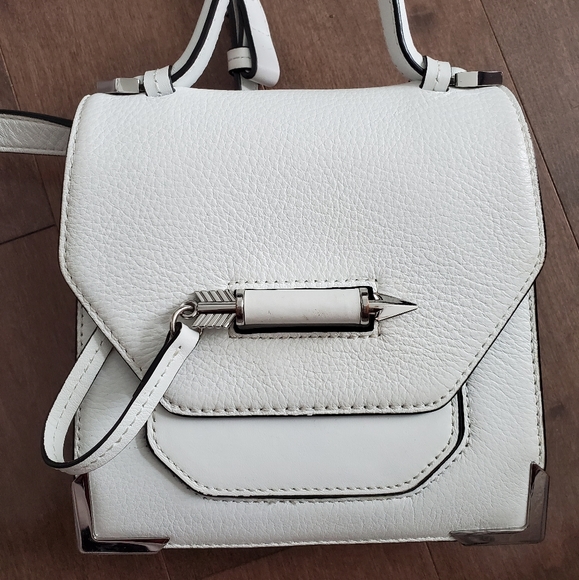 *SOLD* Mackage Leather Rubie Crossbody Bag - Picture 2 of 12